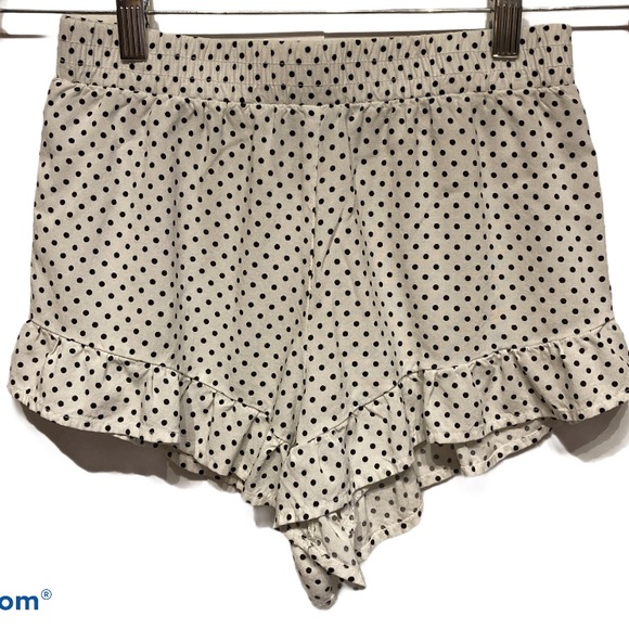 Forever 21 Ruffled Polka Dot Shorts - Picture 1 of 2